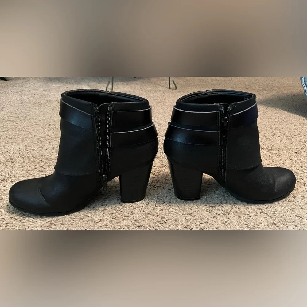 🎸😎Madden Girl Ankle Boots – Size 8.5 🖤 Retro 90s Vibes 👀